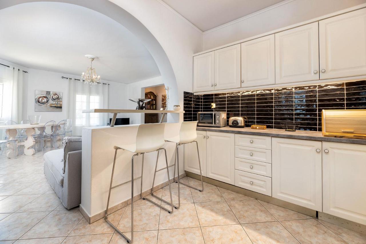 Daphne'S Lux Villa Paraspori  Екстер'єр фото